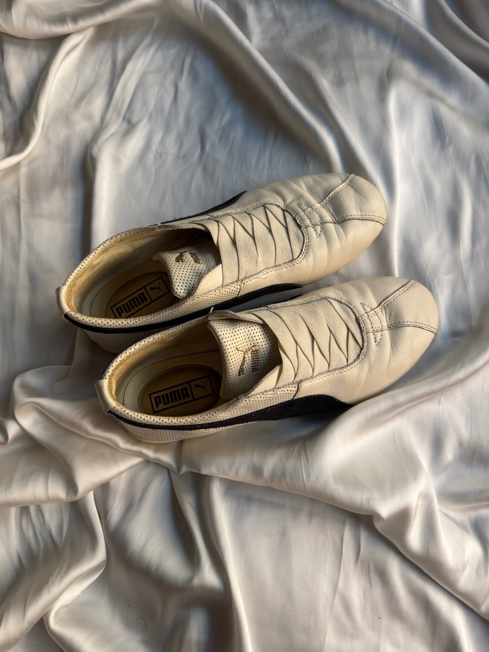 Puma Cream and Black Low-Profile Sneakers - Picture 5 of 6
